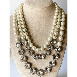 Juliet & Company silver tone faux pearl rhinestone necklace 19.5"